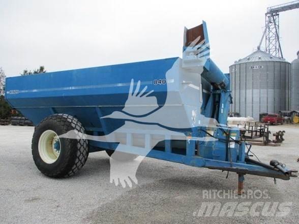 Kinze 840 Grūdų vežimėliai