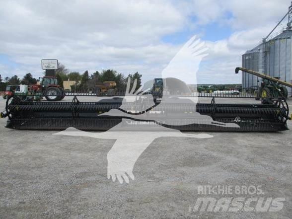 MAC DON FD135 Derliaus nuėmimo kombainų galvos