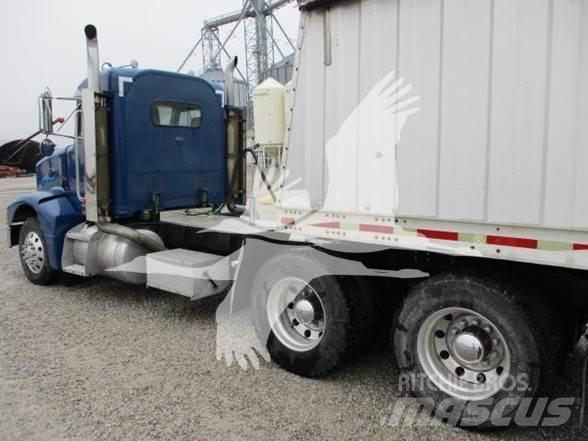 Peterbilt 385 Naudoti vilkikai