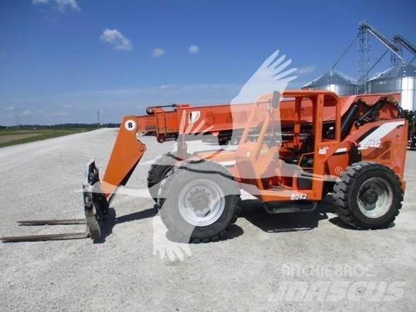 SkyTrak 8042 Teleskopiniai krautuvai