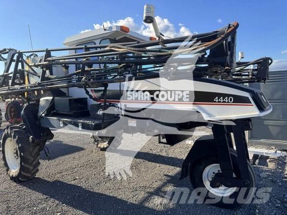 SpraCoupe 4440 Savaeigiai purkštuvai