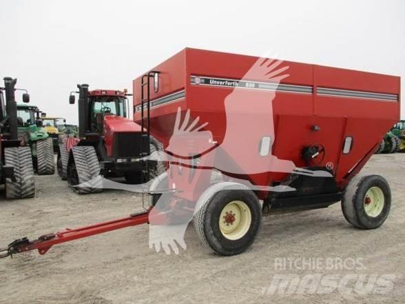 UNVERFERTH 530 Grūdų vežimėliai
