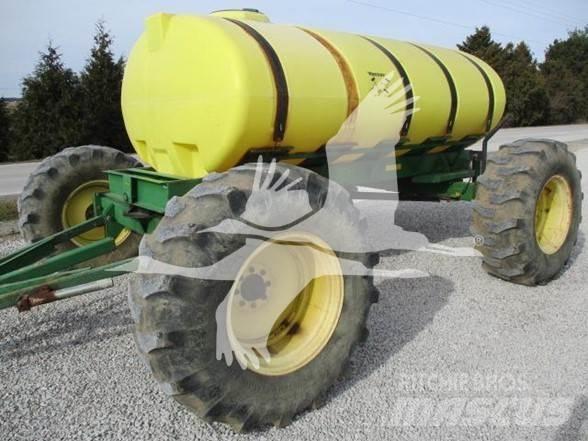 YETTER 1600 Mineralinių trąšų barstytuvai