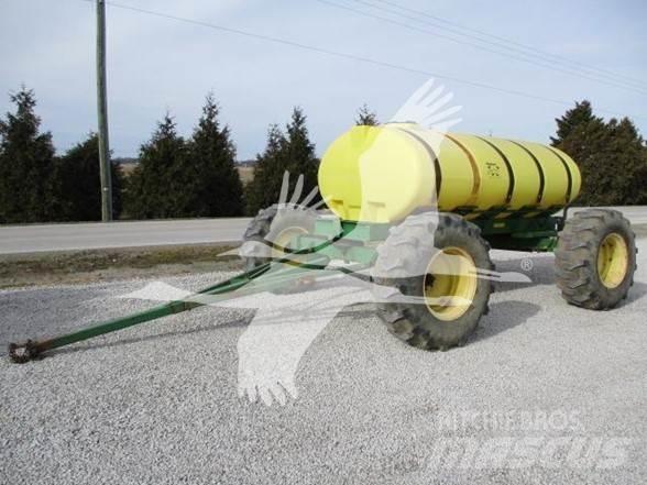 YETTER 1600 Mineralinių trąšų barstytuvai