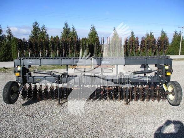YETTER 3530 Kita kultivavimo technika ir priedai