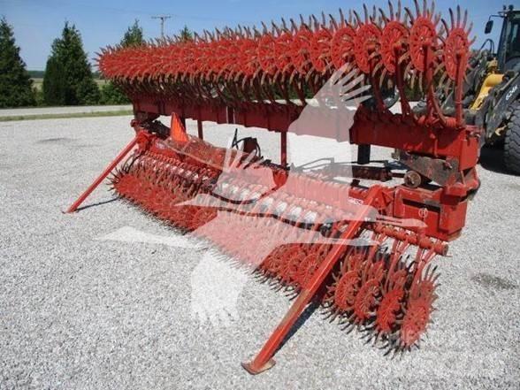 YETTER 3530 Kita kultivavimo technika ir priedai