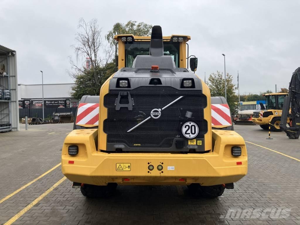 Volvo L 110 H Naudoti ratiniai krautuvai