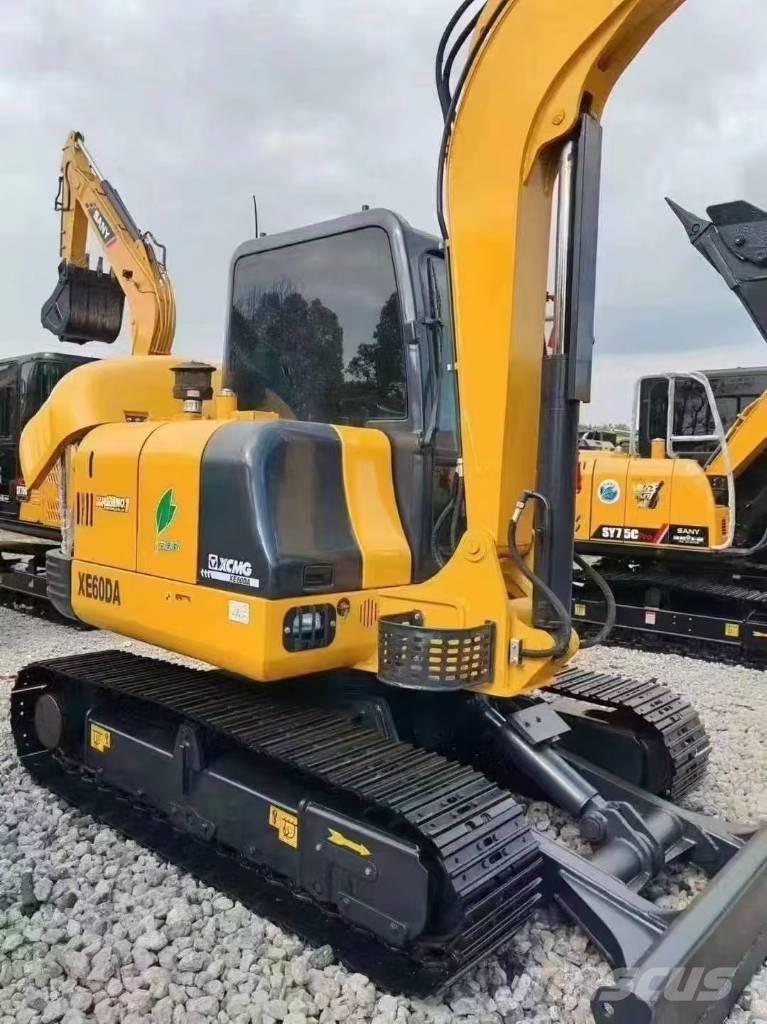 XCMG 60 Vikšriniai ekskavatoriai