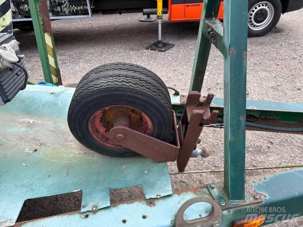 Denka-Lift DL 18 Ant priekabų montuojamos kėlimo platformos