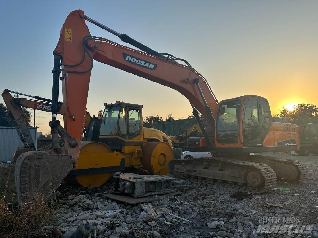 Doosan DX220LC-9 Vikšriniai ekskavatoriai