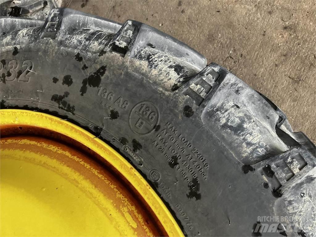 BKT 270/95R32 Padangos, ratai ir ratlankiai