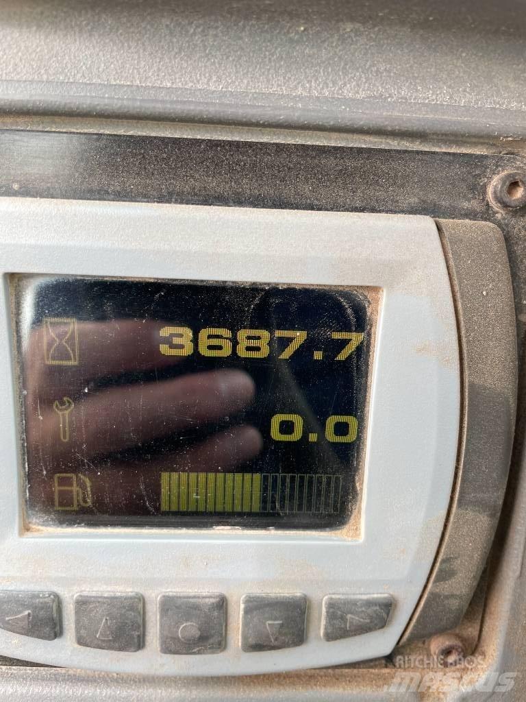 JCB 85 Z-1 Vidutinės galios ekskavatoriai 7-12 t