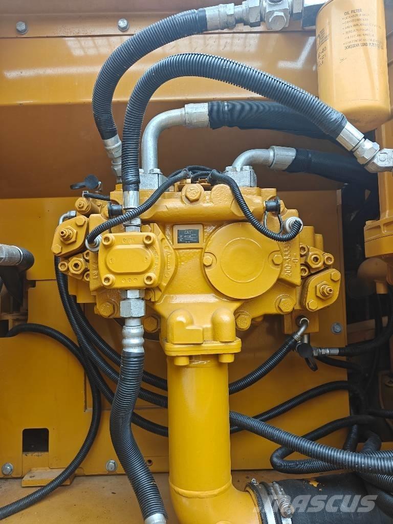 CAT 329 D2 L Vikšriniai ekskavatoriai