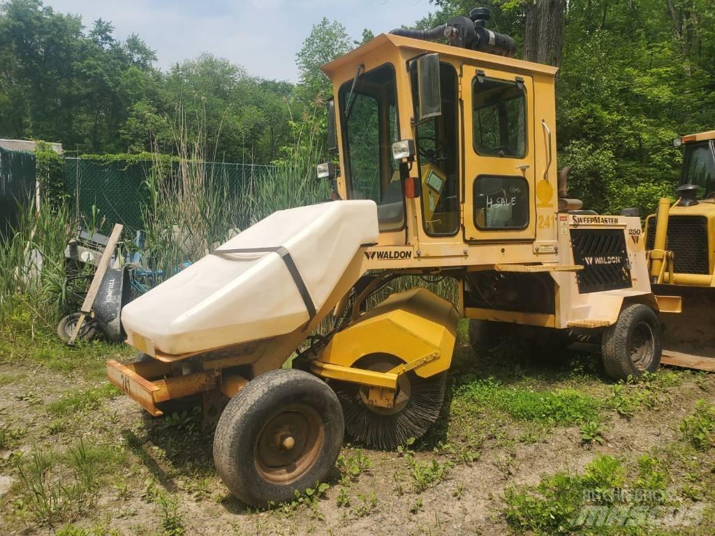  WALDIN SW250 Šlavimo sunkvežimiai