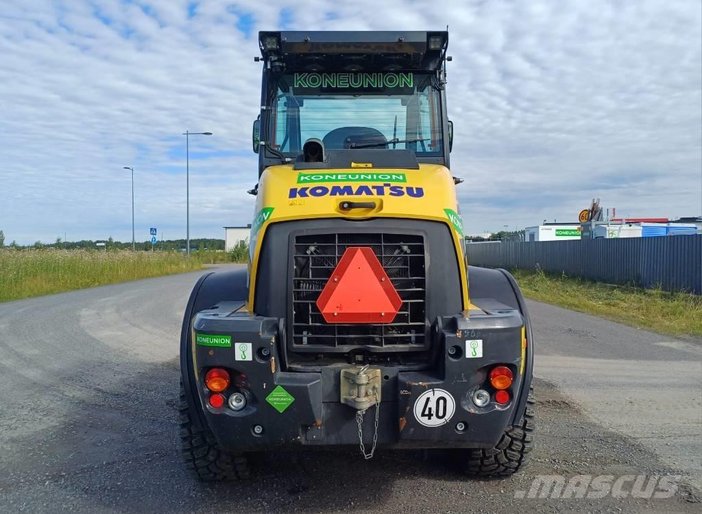 Komatsu WA 100 M-8 Naudoti ratiniai krautuvai
