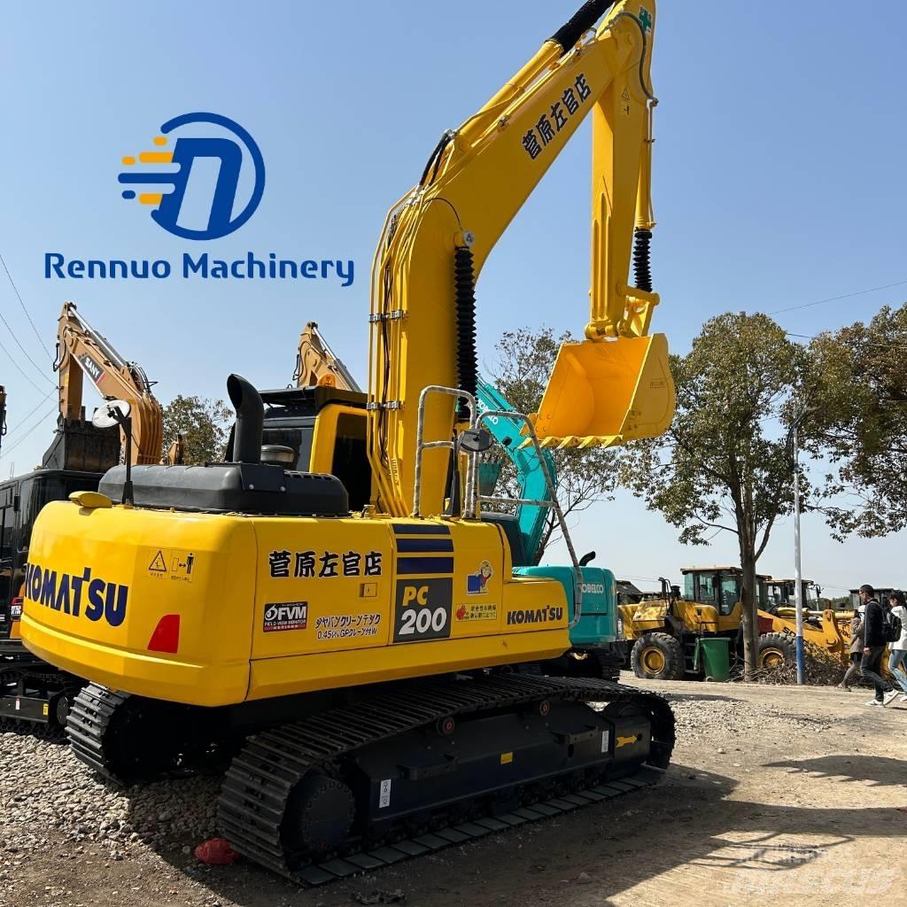 Komatsu PC200-8 Vikšriniai ekskavatoriai