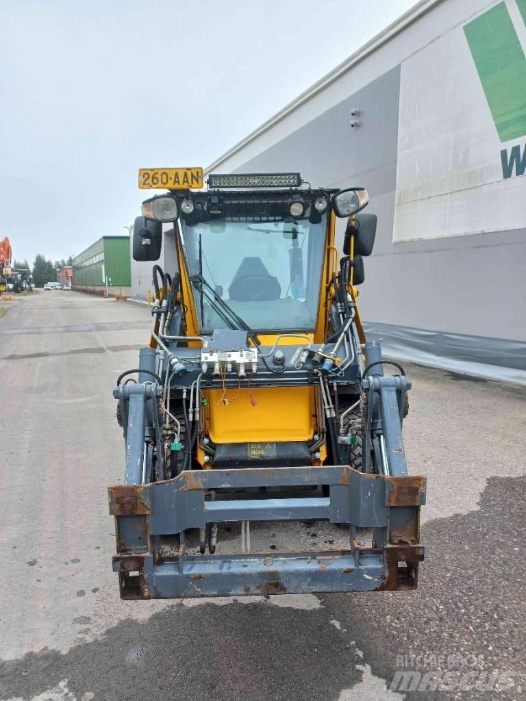 Wille 335B Naudoti kompaktiški traktoriai