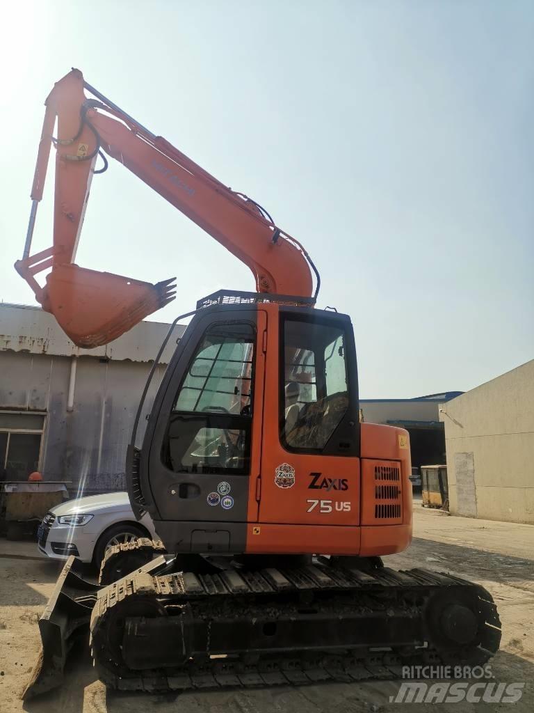 Hitachi ZX 75 Vikšriniai ekskavatoriai