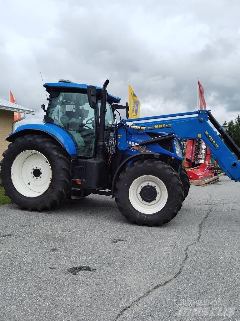 New Holland T7.210AC Traktoriai