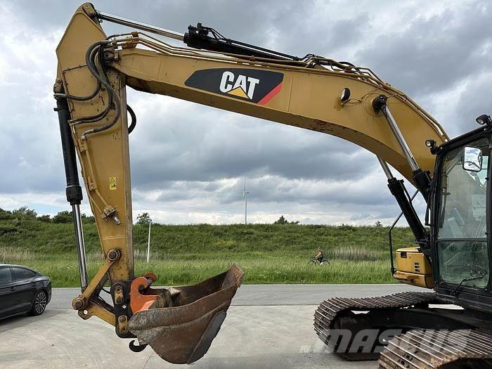 CAT 320FL Vikšriniai ekskavatoriai