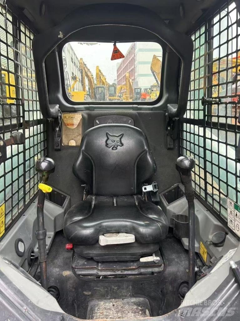 Bobcat S 550 Krautuvai su šoniniu pasukimu