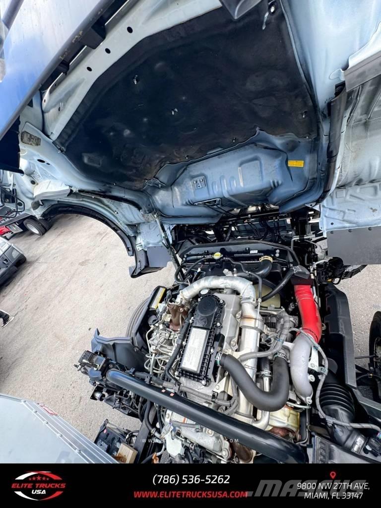 Hino 155 Sunkvežimiai su dengtu kėbulu