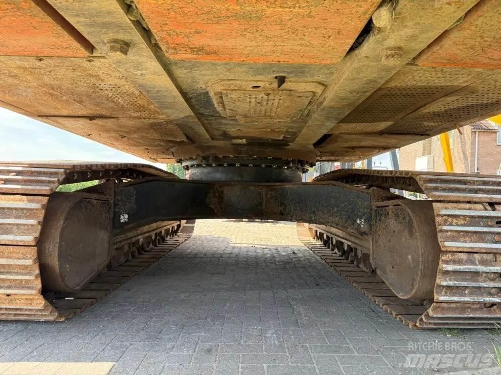 Hitachi ZX350LC-6 Vikšriniai ekskavatoriai