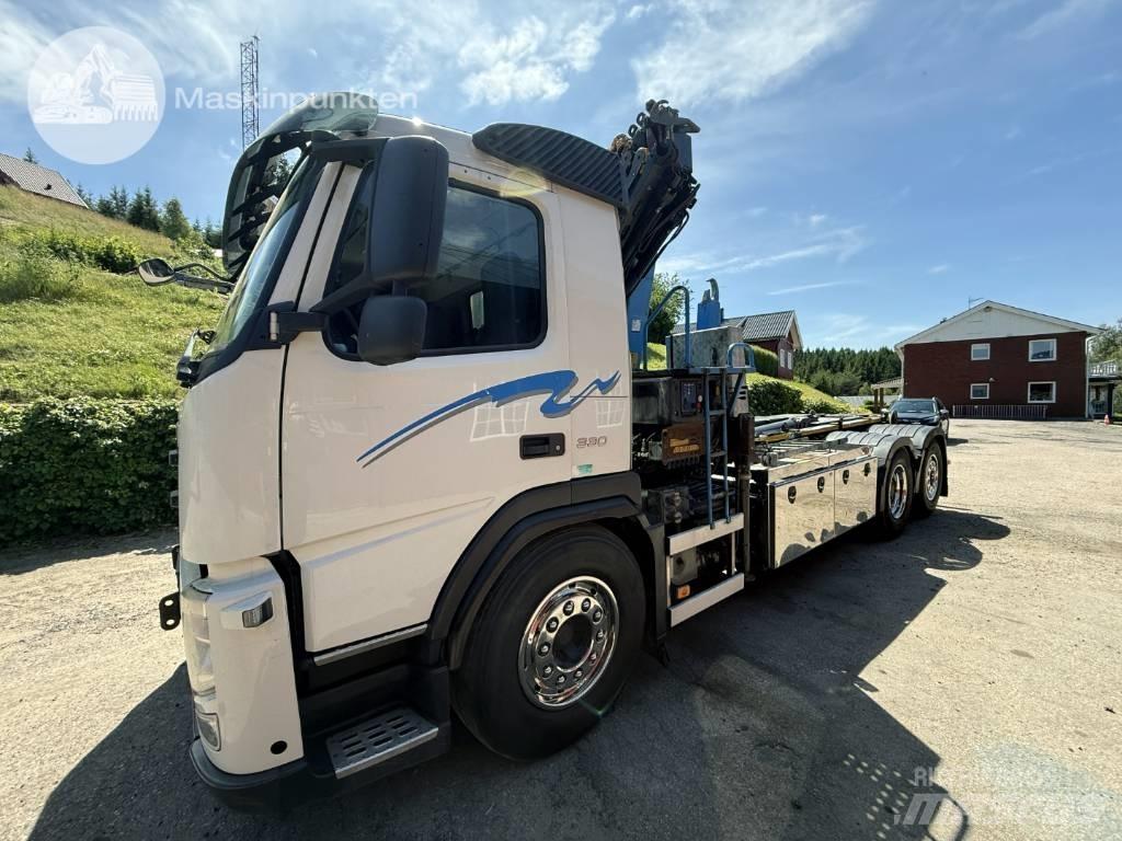 Volvo FM 330 Automobiliniai kranai