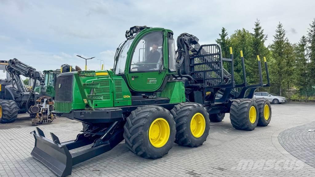 John Deere 1210E Naudoti miškovežiai (Forvarderiai)