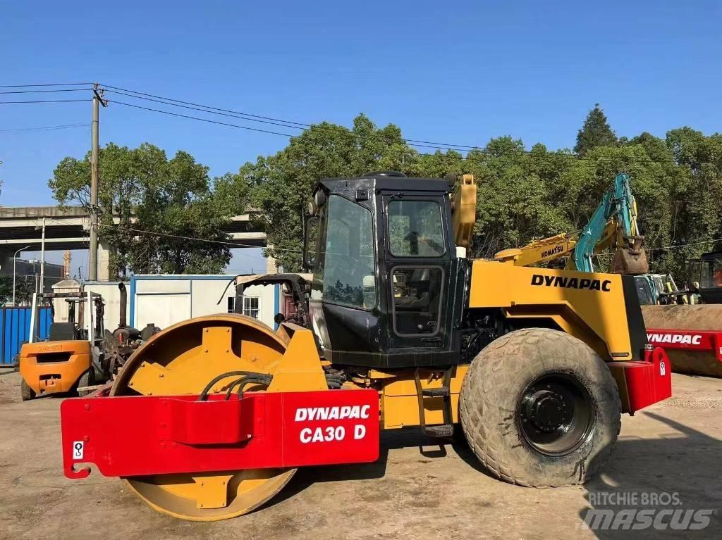 Dynapac CA300 Greideriai