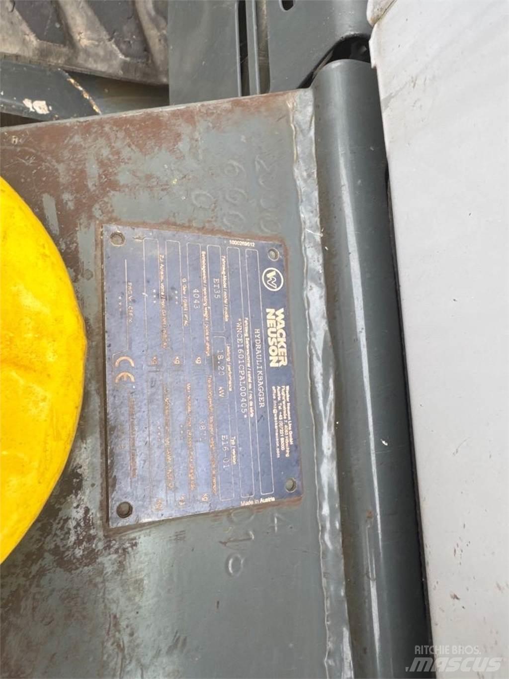 Wacker Neuson ET35 Vikšriniai ekskavatoriai