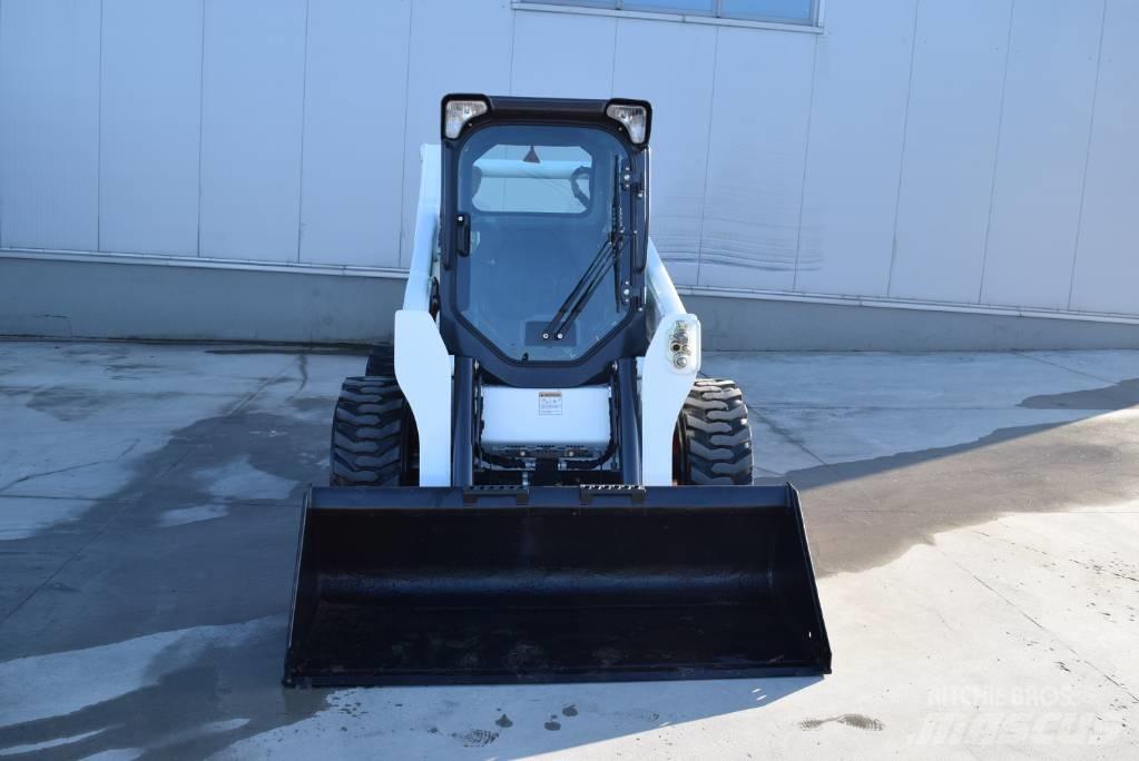 Bobcat S 750 Krautuvai su šoniniu pasukimu