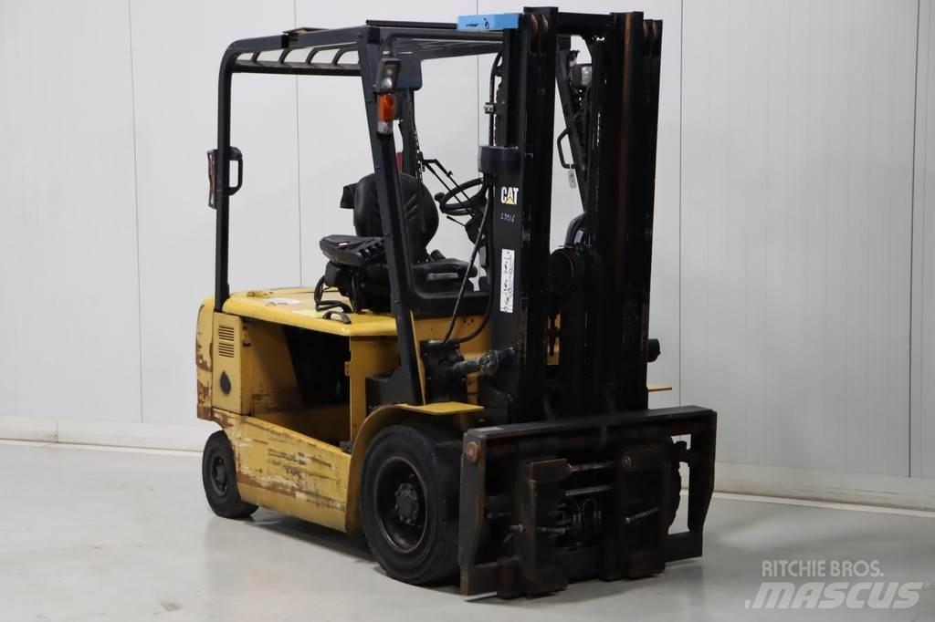 CAT EP35KPAC Elektriniai šakiniai krautuvai