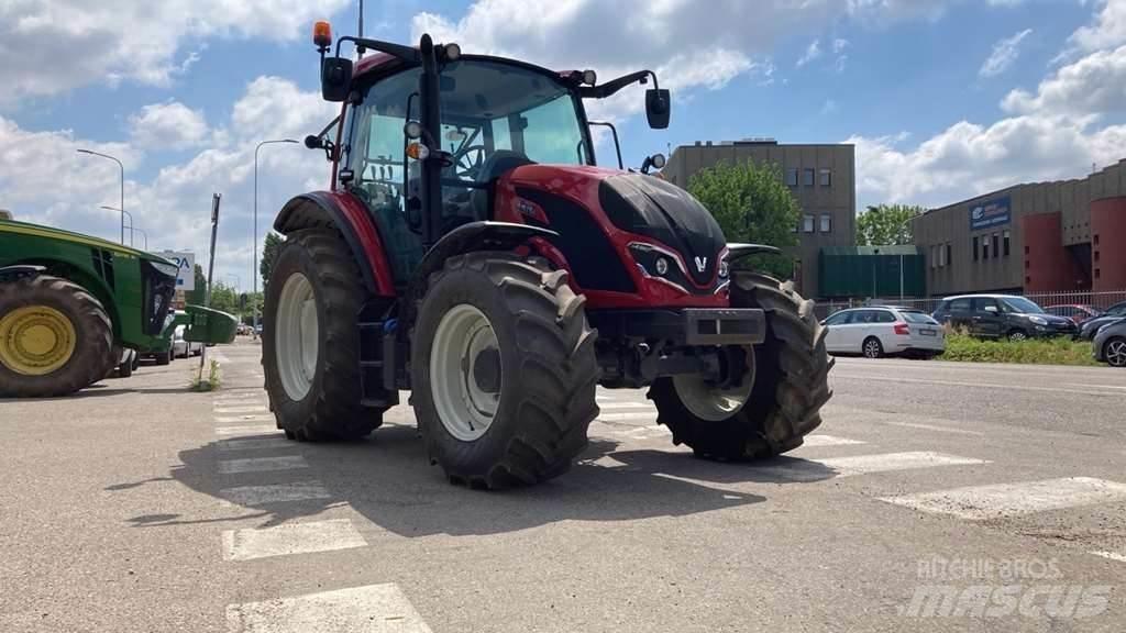 Valtra A105MH4 Traktoriai