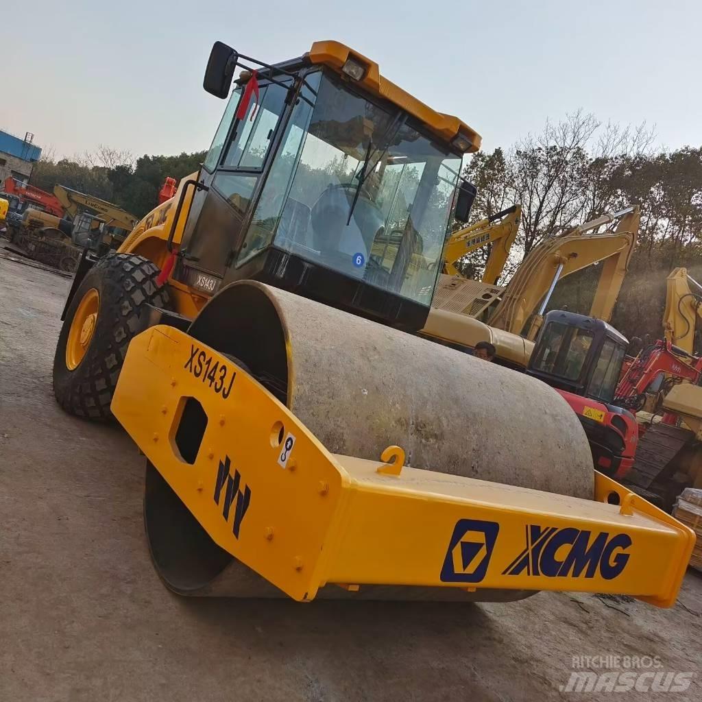 XCMG XS143J Vieno būgno volai