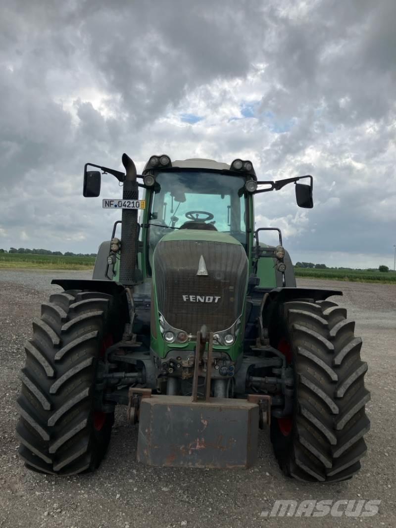 Fendt 930 COM 3 Traktoriai