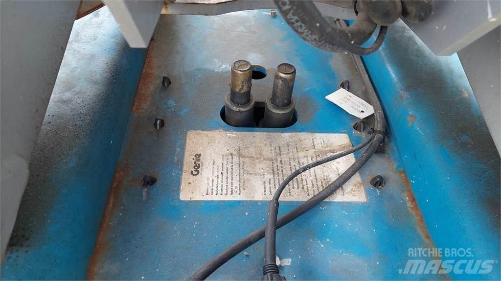Genie GS1932 Žirkliniai keltuvai
