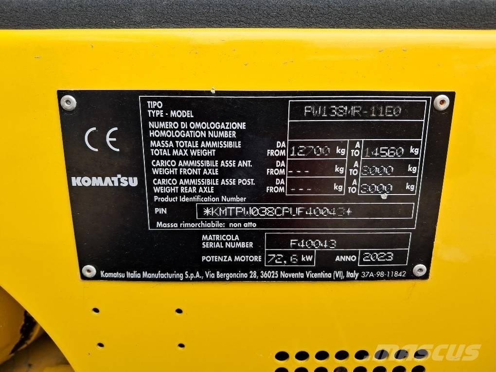 Komatsu PW138MR-11E0 Ratiniai ekskavatoriai