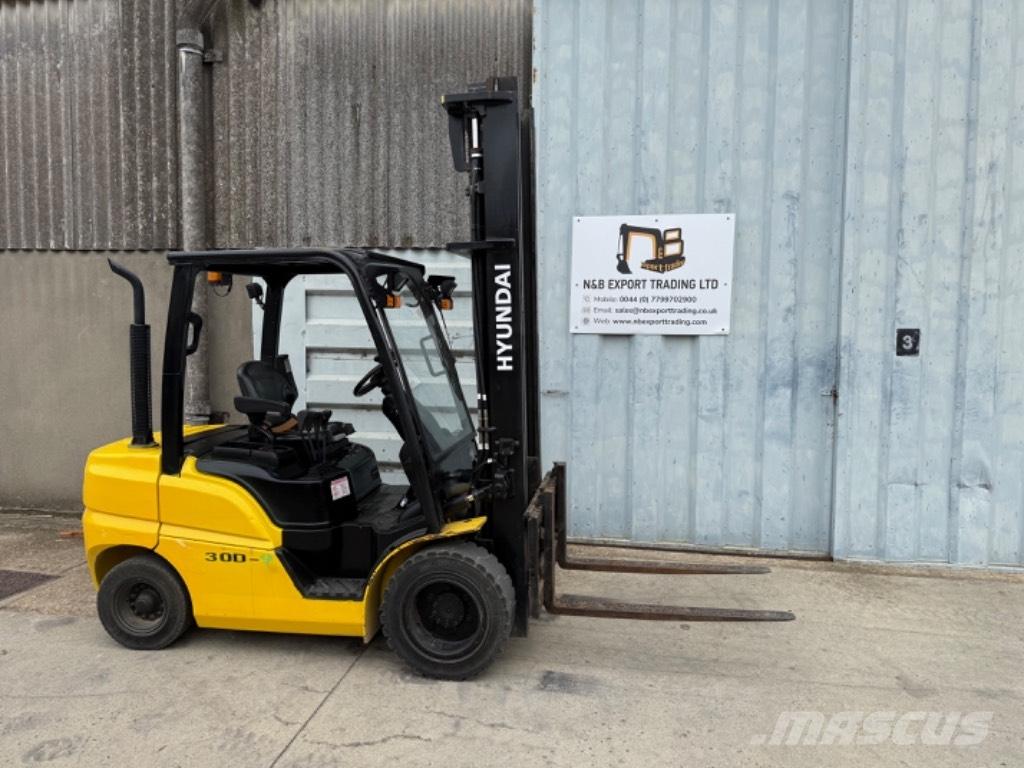 Hyundai 30 D Dyzeliniai krautuvai