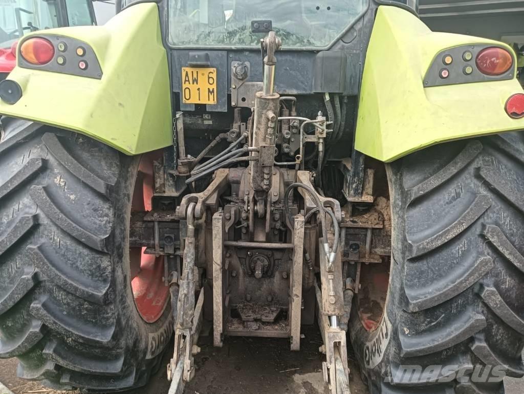 CLAAS Arion 420 Traktoriai
