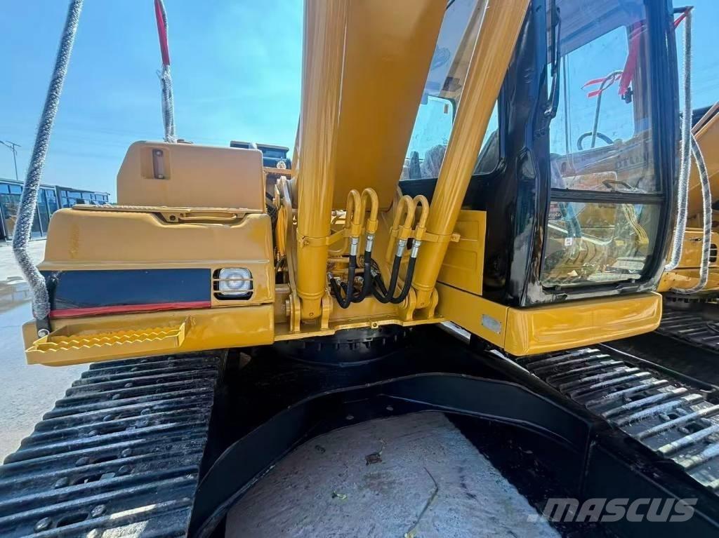 CAT 320 B L Vikšriniai ekskavatoriai