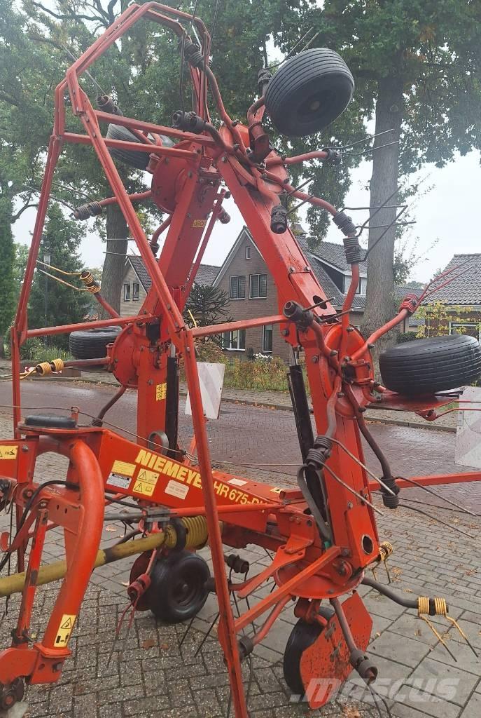 Niemeyer HR 675 DH Šieno grėbliai ir vartytuvai