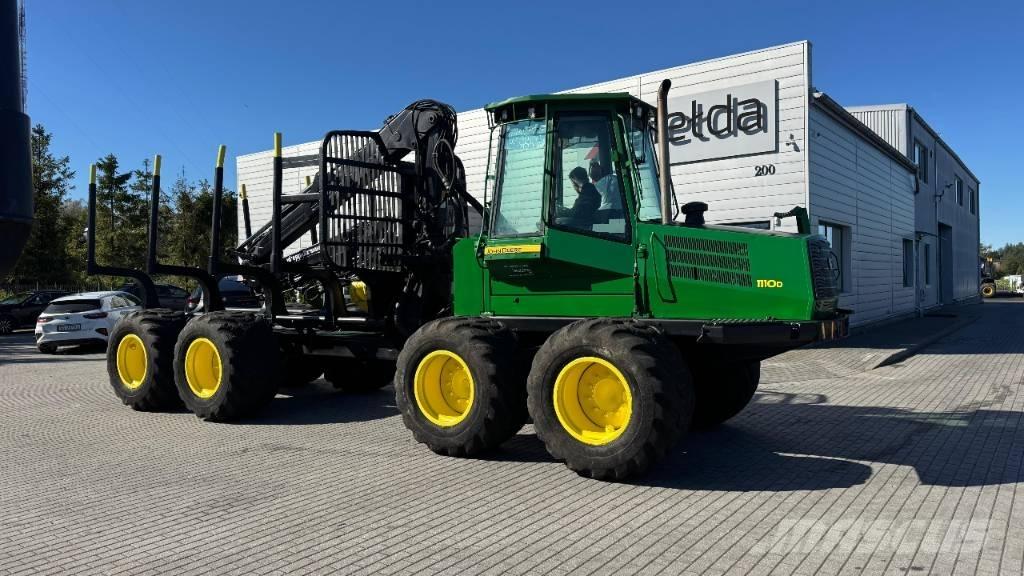 John Deere 1110 D Naudoti miškovežiai (Forvarderiai)