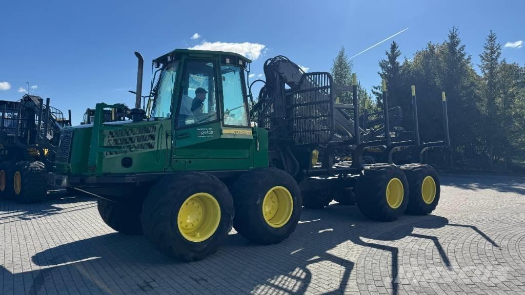 John Deere 1110 D Naudoti miškovežiai (Forvarderiai)