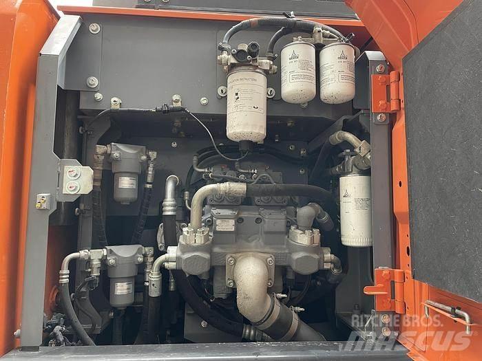 Hitachi ZX140W-6 Ratiniai ekskavatoriai