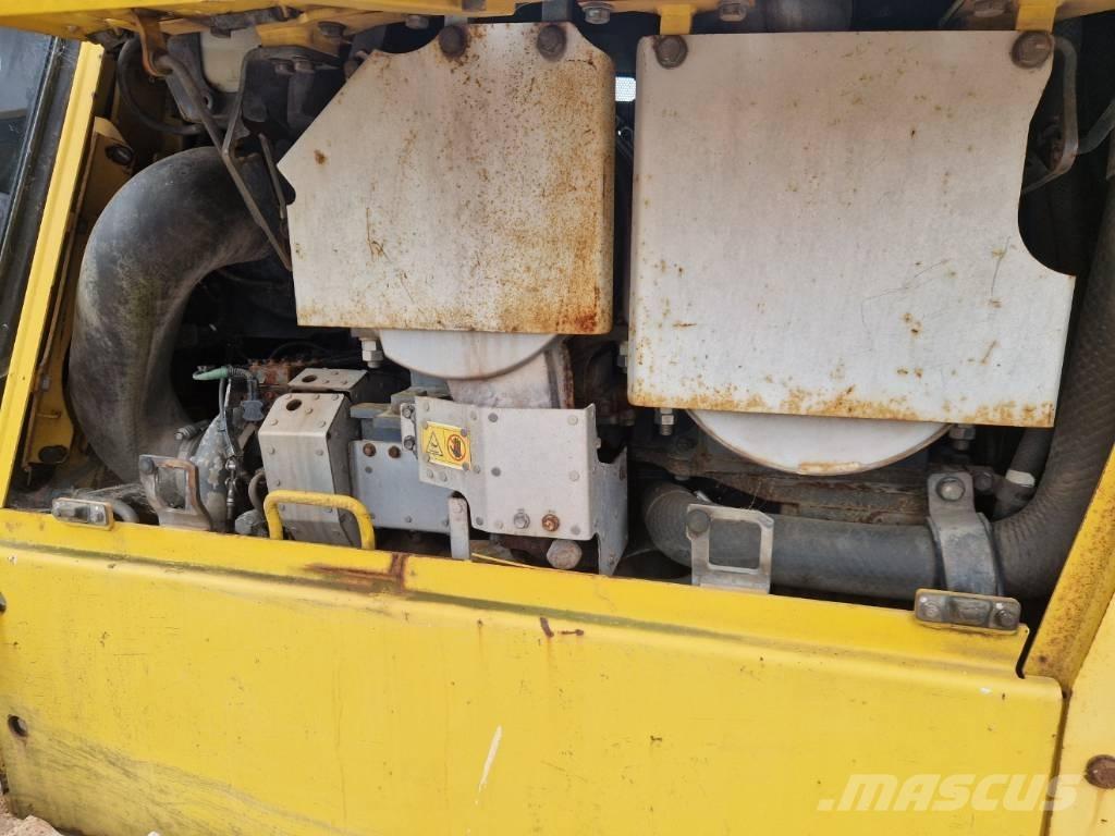Komatsu D 65 PX-18 Vikšriniai buldozeriai