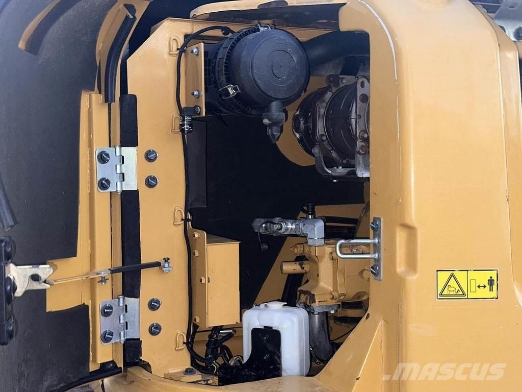 CAT 308E2CR Vidutinės galios ekskavatoriai 7-12 t