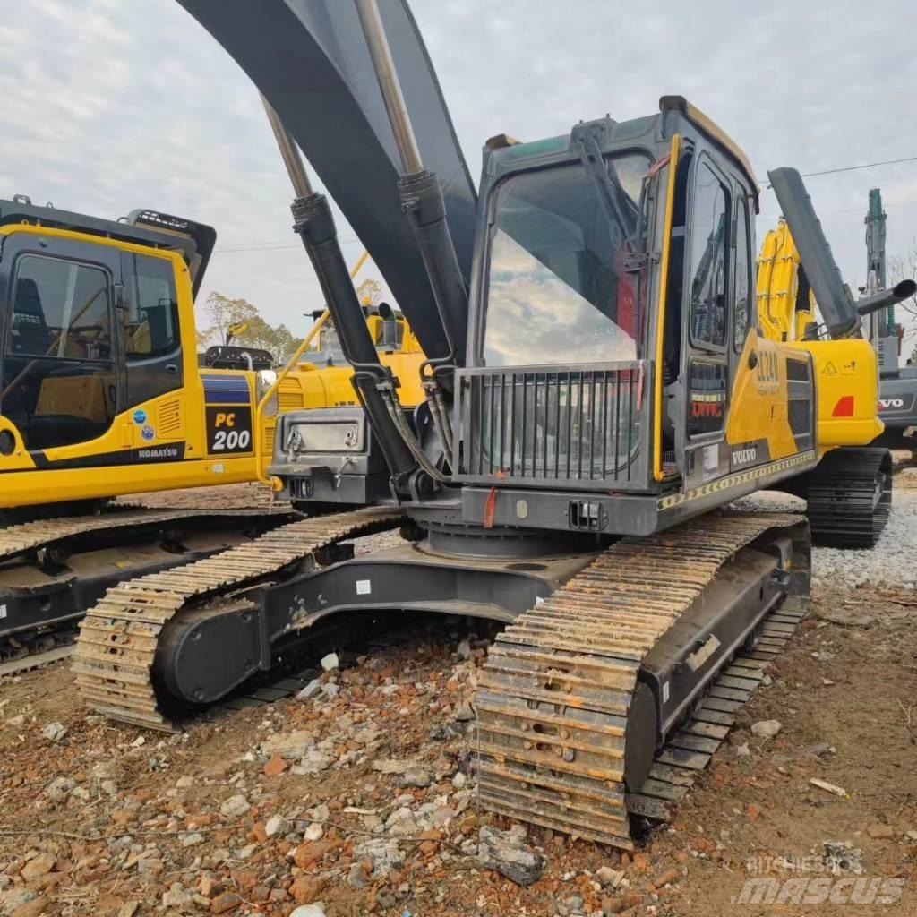 Volvo EC 240 Vikšriniai ekskavatoriai