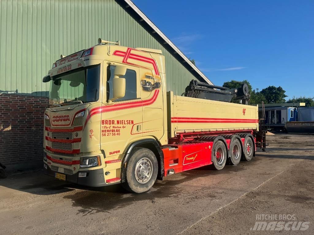 Scania R 520 Tridem Automobiliniai kranai