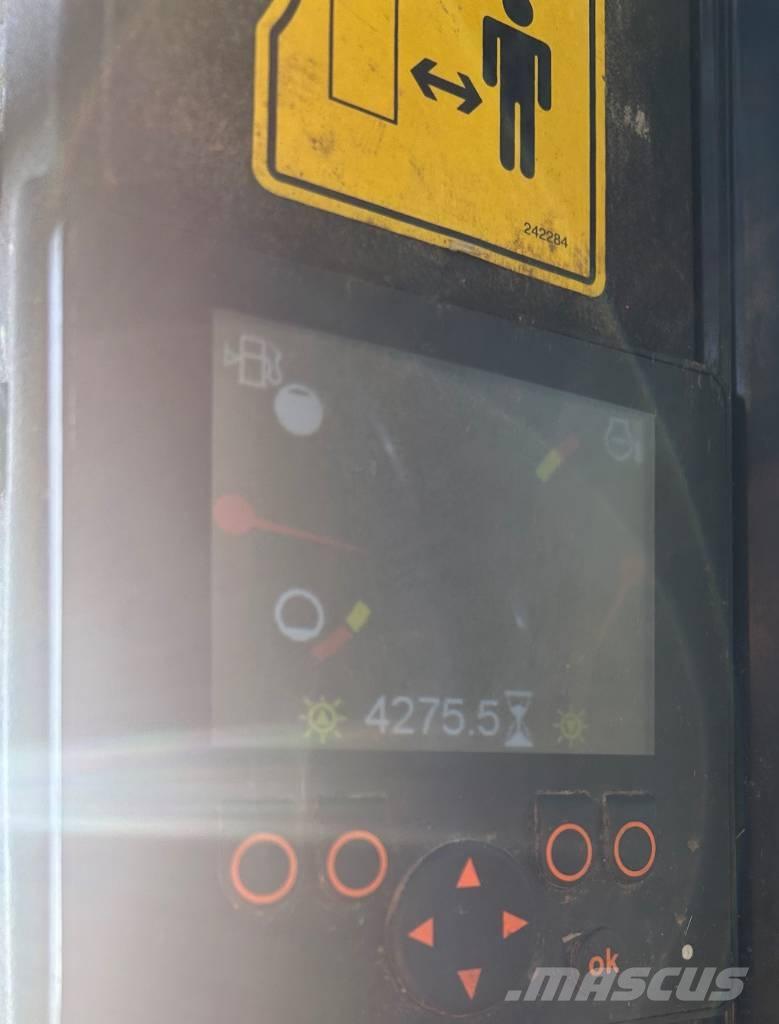 Mustang 1500 R Krautuvai su šoniniu pasukimu